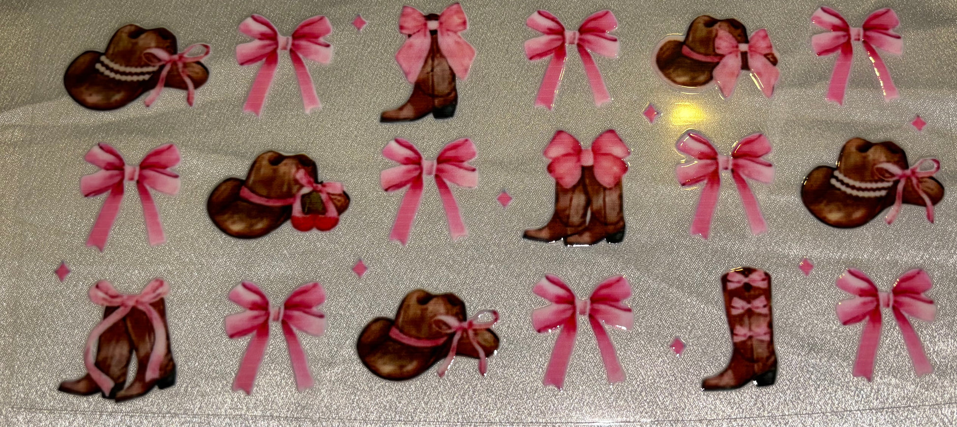 Cowboy Stiefel und Schleifen