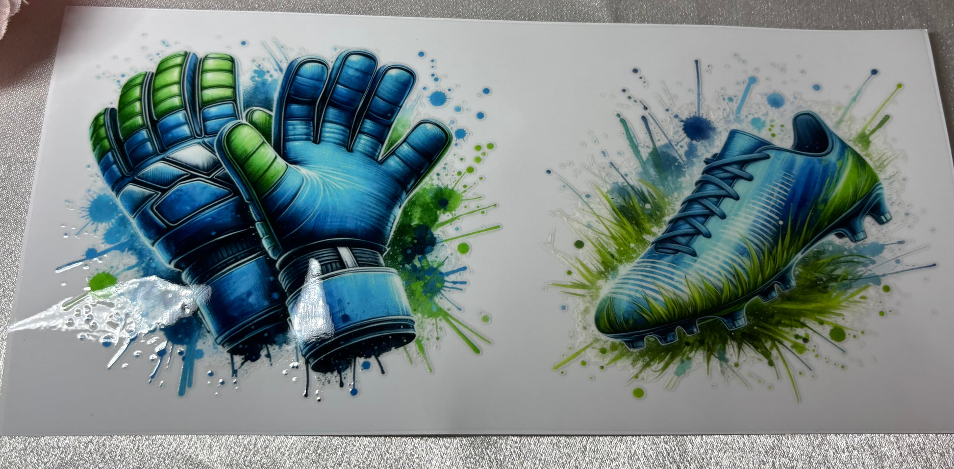 Fußballschuhe und Fußballhandschuhe