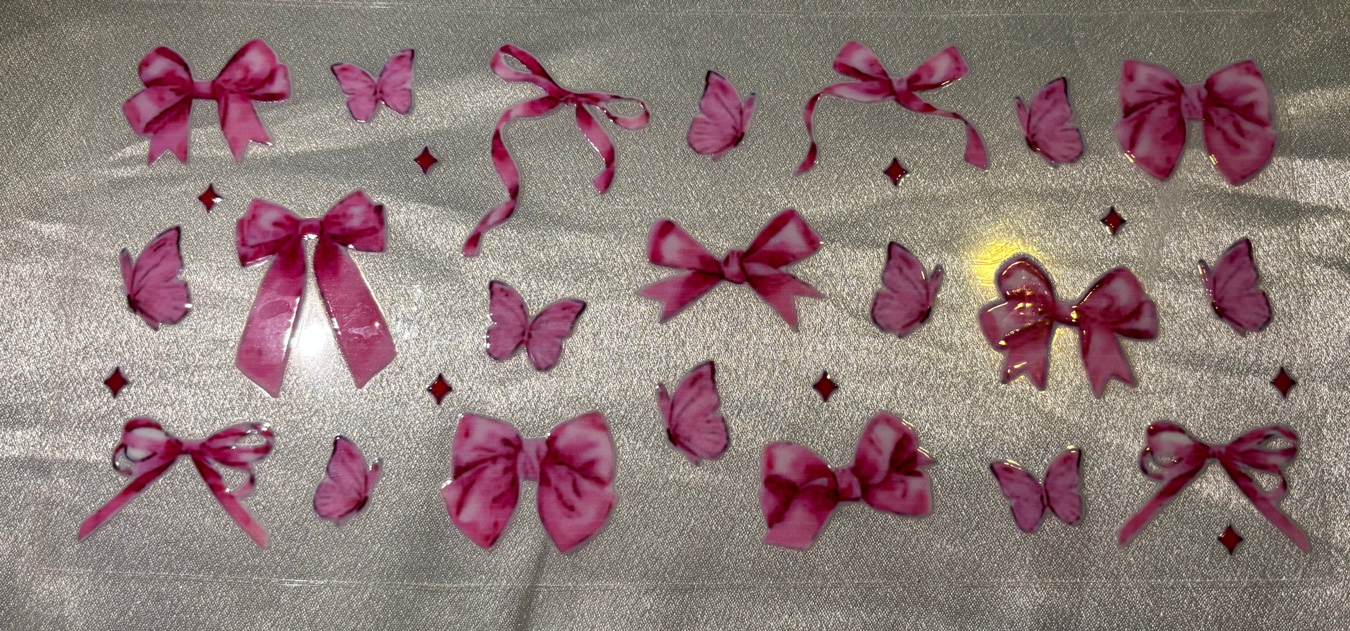 Schleifen und Schmetterlinge