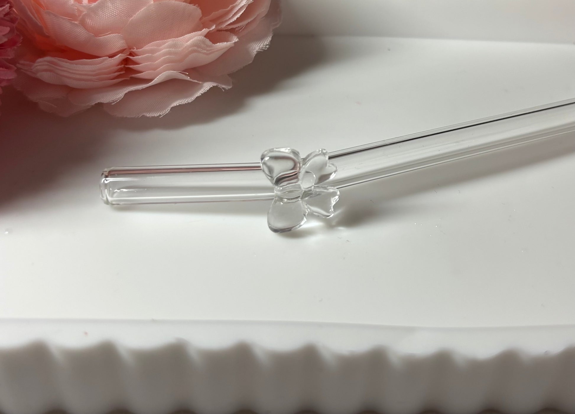 Glasstrohhalm Weiße Schleife